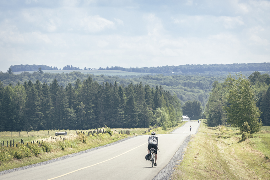 velo quebec le grand tour